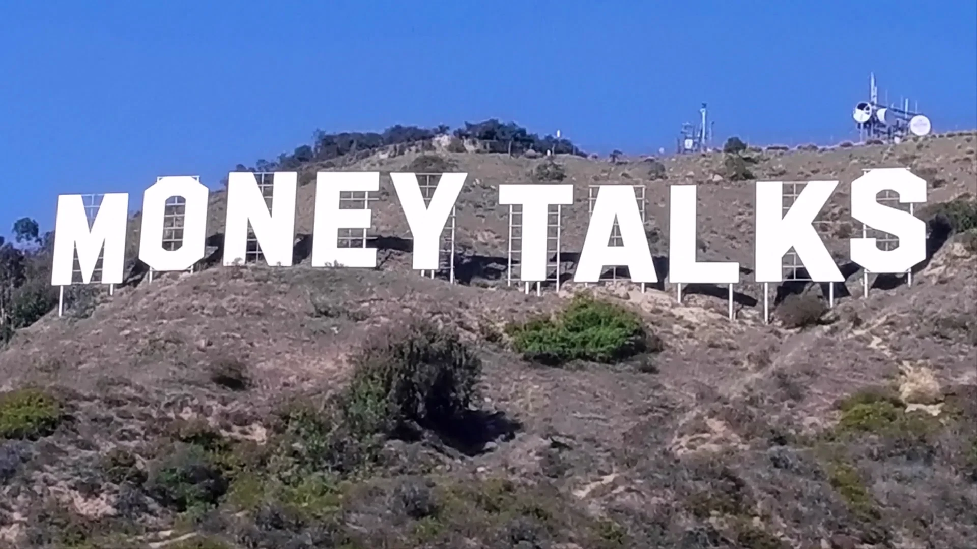 Photoshop AI Face-Off: Nano Banana vs Flux Kontext Pro screenshot 13